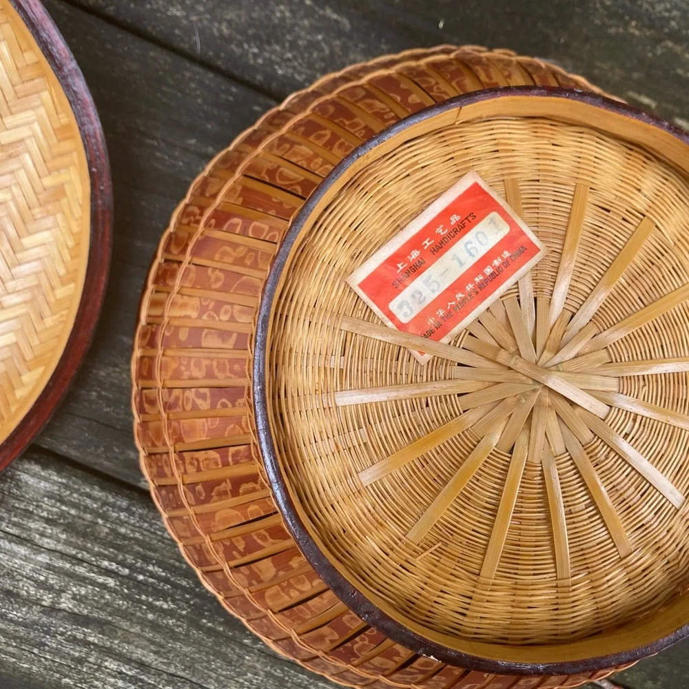 Vintage Shanghai Handicrafts Chicken Hen Wicker Woven Basket!